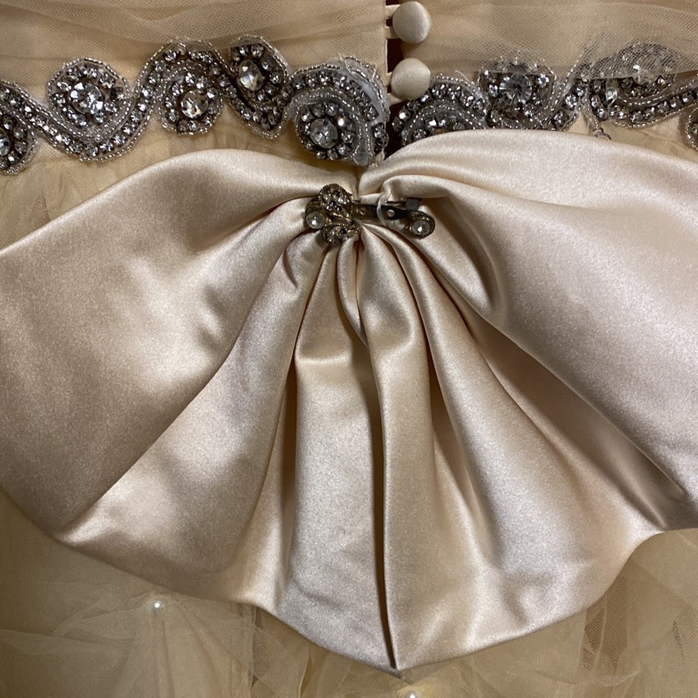 Flower Girl Dress in Cream - Picture 8 of 16
